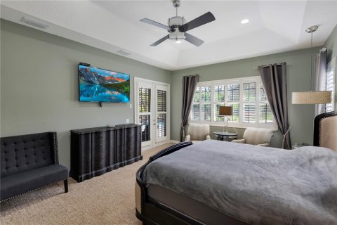 House in Land O' Lakes, Florida 5 bedrooms, 406.45 sq.m. № 1914636 - photo 28