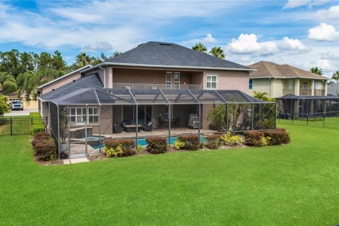 House in Land O' Lakes, Florida 5 bedrooms, 406.45 sq.m. № 1914636 - photo 21