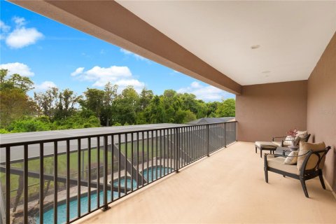 House in Land O' Lakes, Florida 5 bedrooms, 406.45 sq.m. № 1914636 - photo 23