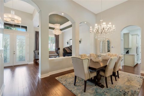 House in Land O' Lakes, Florida 5 bedrooms, 406.45 sq.m. № 1914636 - photo 7