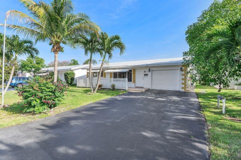 House in Pompano Beach, Florida 2 bedrooms, 107.21 sq.m. № 2081684 - photo 9