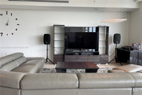 Copropriété à louer à Aventura, Floride: 4 chambres, 295.8 m2 № 1759112 - photo 17