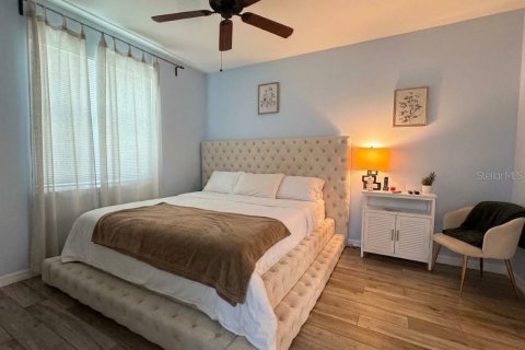 Condo in Tampa, Florida, 1 bedroom  № 2399573 - photo 8