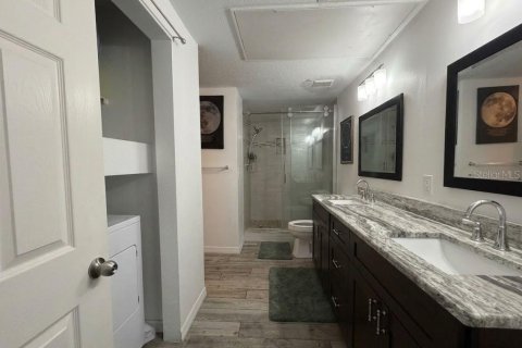 Condo in Tampa, Florida, 1 bedroom  № 2399573 - photo 10
