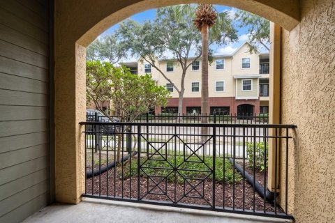 Condo in Tampa, Florida, 1 bedroom  № 2399573 - photo 12