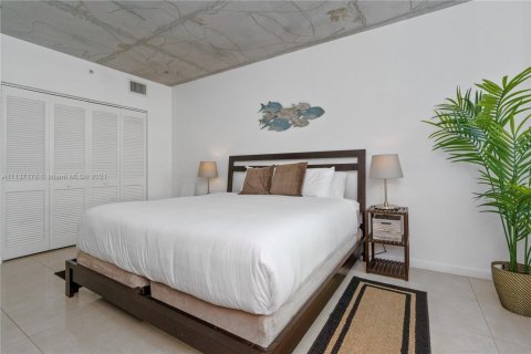 Condominio en alquiler en Miami, Florida, 1 dormitorio, 71.63 m2 № 1938107 - foto 15