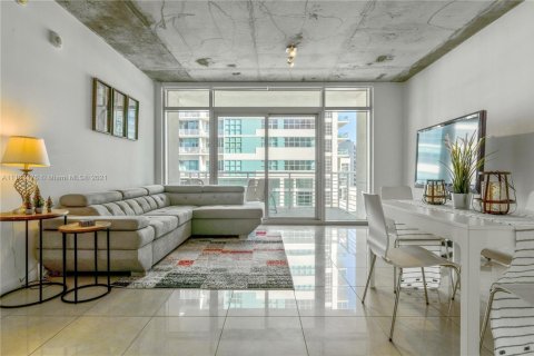 Condominio en alquiler en Miami, Florida, 1 dormitorio, 71.63 m2 № 1938107 - foto 12