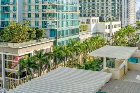 Condominio en alquiler en Miami, Florida, 1 dormitorio, 71.63 m2 № 1938107 - foto 30