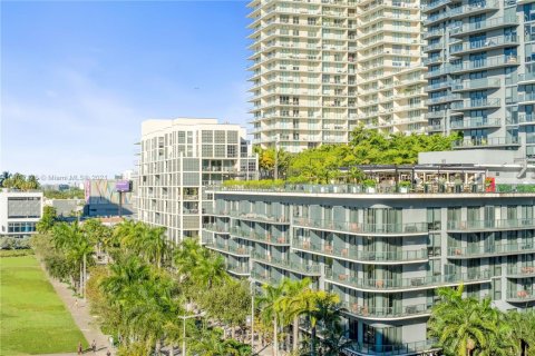 Condominio en alquiler en Miami, Florida, 1 dormitorio, 71.63 m2 № 1938107 - foto 28