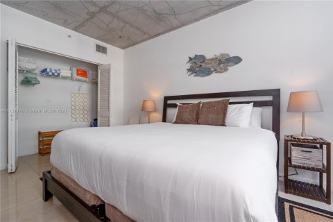 Condominio en alquiler en Miami, Florida, 1 dormitorio, 71.63 m2 № 1938107 - foto 22