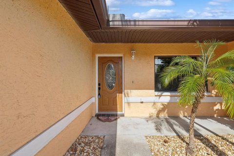 Casa en venta en New Port Richey, Florida, 3 dormitorios, 137.12 m2 № 1673772 - foto 6
