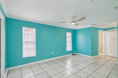 Casa en venta en New Port Richey, Florida, 3 dormitorios, 137.12 m2 № 1673772 - foto 23