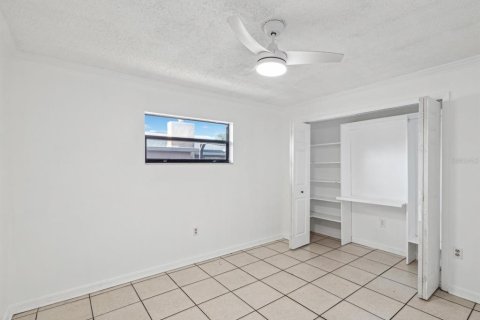 Casa en venta en New Port Richey, Florida, 3 dormitorios, 137.12 m2 № 1673772 - foto 29