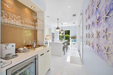 House in Ocean Ridge, Florida 3 bedrooms, 206.15 sq.m. № 2158412 - photo 9