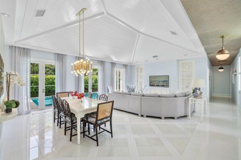 House in Ocean Ridge, Florida 3 bedrooms, 206.15 sq.m. № 2158412 - photo 5
