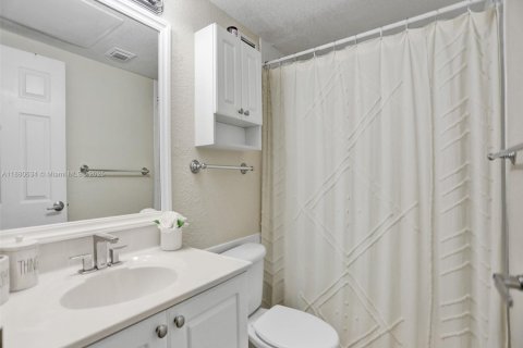 Copropriété à louer à Hollywood, Floride: 1 chambre, 69.21 m2 № 1929141 - photo 20