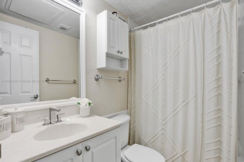 Copropriété à louer à Hollywood, Floride: 1 chambre, 69.21 m2 № 1929141 - photo 11