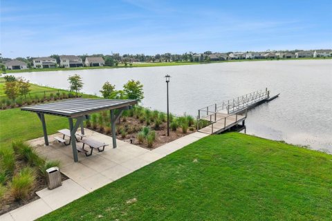 Casa en venta en Orlando, Florida, 4 dormitorios, 272.02 m2 № 2203158 - foto 4