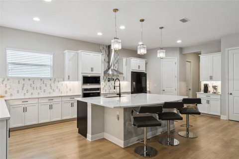 Casa en venta en Orlando, Florida, 4 dormitorios, 272.02 m2 № 2203158 - foto 25