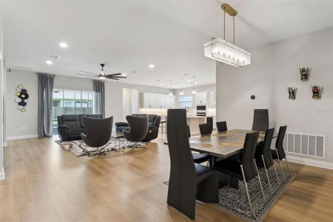 Casa en venta en Orlando, Florida, 4 dormitorios, 272.02 m2 № 2203158 - foto 16