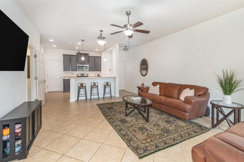 Townhouse in Oviedo, Florida 2 bedrooms, 128.58 sq.m. № 1771540 - photo 4