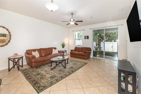 Townhouse in Oviedo, Florida 2 bedrooms, 128.58 sq.m. № 1771540 - photo 3