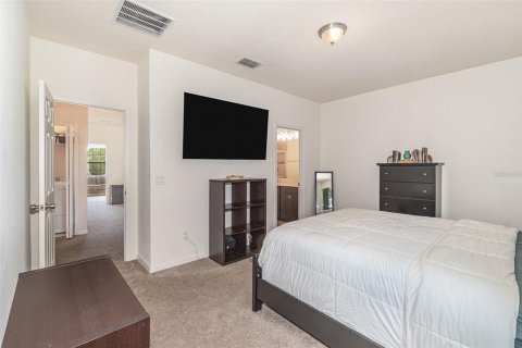 Townhouse in Oviedo, Florida 2 bedrooms, 128.58 sq.m. № 1771540 - photo 10