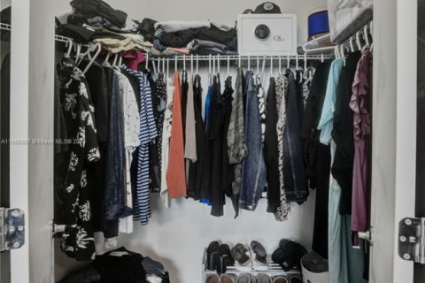 Condominio en venta en Miami, Florida, 2 dormitorios, 101.82 m2 № 2012931 - foto 17