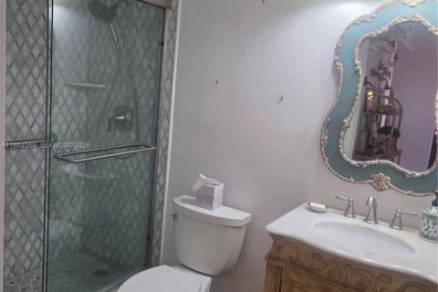 Condominio en venta en Pompano Beach, Florida, 2 dormitorios, 166.02 m2 № 2047738 - foto 19