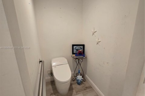 Condominio en venta en Pompano Beach, Florida, 2 dormitorios, 166.02 m2 № 2047738 - foto 16