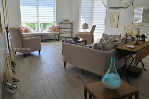 Condominio en venta en Pompano Beach, Florida, 2 dormitorios, 166.02 m2 № 2047738 - foto 9