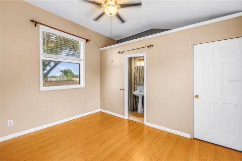 Villa ou maison à vendre à Seminole, Floride: 4 chambres, 215.25 m2 № 2322862 - photo 29