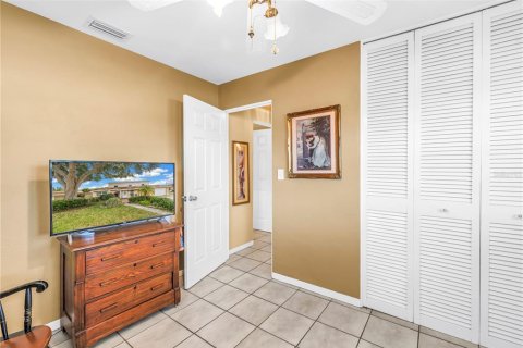 Villa ou maison à vendre à Seminole, Floride: 4 chambres, 215.25 m2 № 2322862 - photo 25