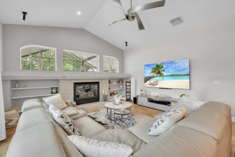 House in Valrico, Florida 4 bedrooms, 250.65 sq.m. № 2391725 - photo 17