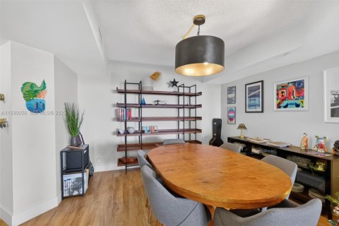 Condo in Aventura, Florida, 3 bedrooms  № 1992017 - photo 7