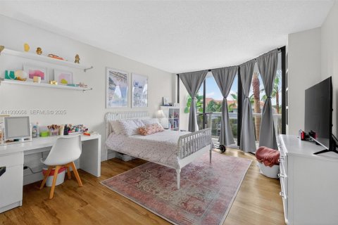 Condo in Aventura, Florida, 3 bedrooms  № 1992017 - photo 21