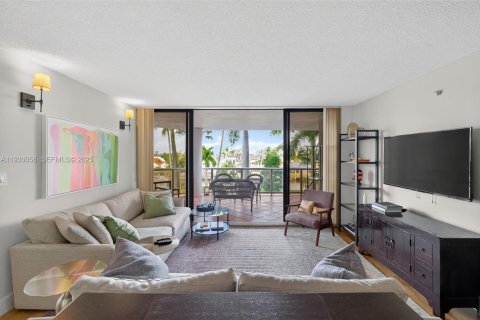 Condo in Aventura, Florida, 3 bedrooms  № 1992017 - photo 8