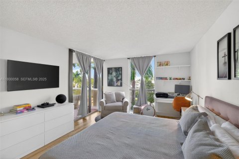 Condo in Aventura, Florida, 3 bedrooms  № 1992017 - photo 11