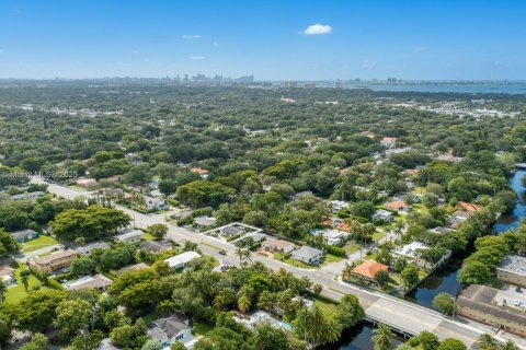 Villa ou maison à vendre à El Portal, Floride: 5 chambres, 165.92 m2 № 1966510 - photo 8