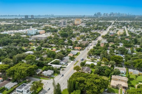 Villa ou maison à vendre à El Portal, Floride: 5 chambres, 165.92 m2 № 1966510 - photo 12