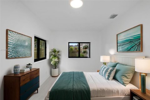 Villa ou maison à vendre à El Portal, Floride: 5 chambres, 165.92 m2 № 1966510 - photo 9