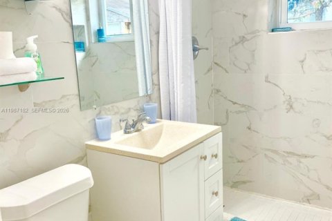 Купить коммерческую недвижимость в Майами, Флорида 154.59м2, № 2062401 - фото 21