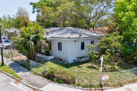 Купить коммерческую недвижимость в Майами, Флорида 154.59м2, № 2062401 - фото 7