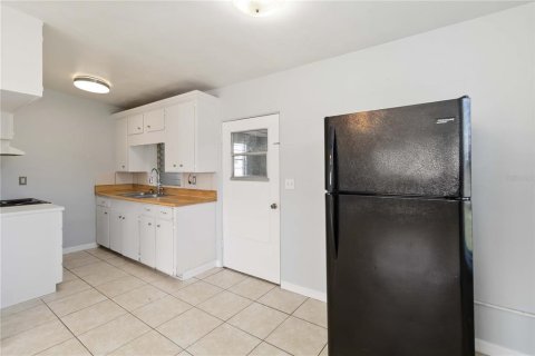 Casa en alquiler en Orlando, Florida, 3 dormitorios, 100.33 m2 № 1895159 - foto 9