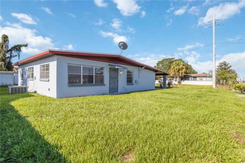Casa en alquiler en Orlando, Florida, 3 dormitorios, 100.33 m2 № 1895159 - foto 2