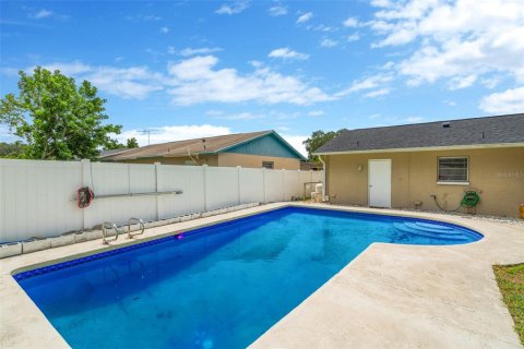 House in Tampa, Florida 3 bedrooms, 115.2 sq.m. № 1901013 - photo 28