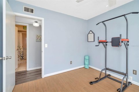 House in Tampa, Florida 3 bedrooms, 115.2 sq.m. № 1901013 - photo 23