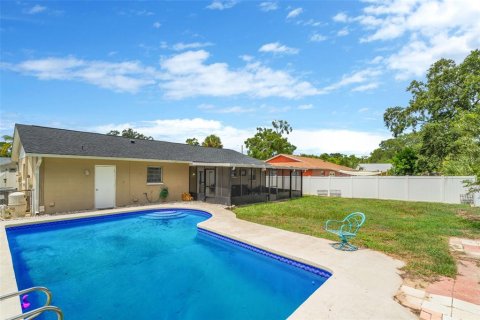 House in Tampa, Florida 3 bedrooms, 115.2 sq.m. № 1901013 - photo 3