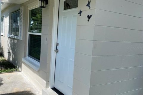 Casa en venta en Tampa, Florida, 3 dormitorios, 104.05 m2 № 2207563 - foto 2