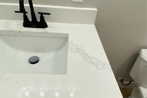 Casa en venta en Tampa, Florida, 3 dormitorios, 104.05 m2 № 2207563 - foto 8